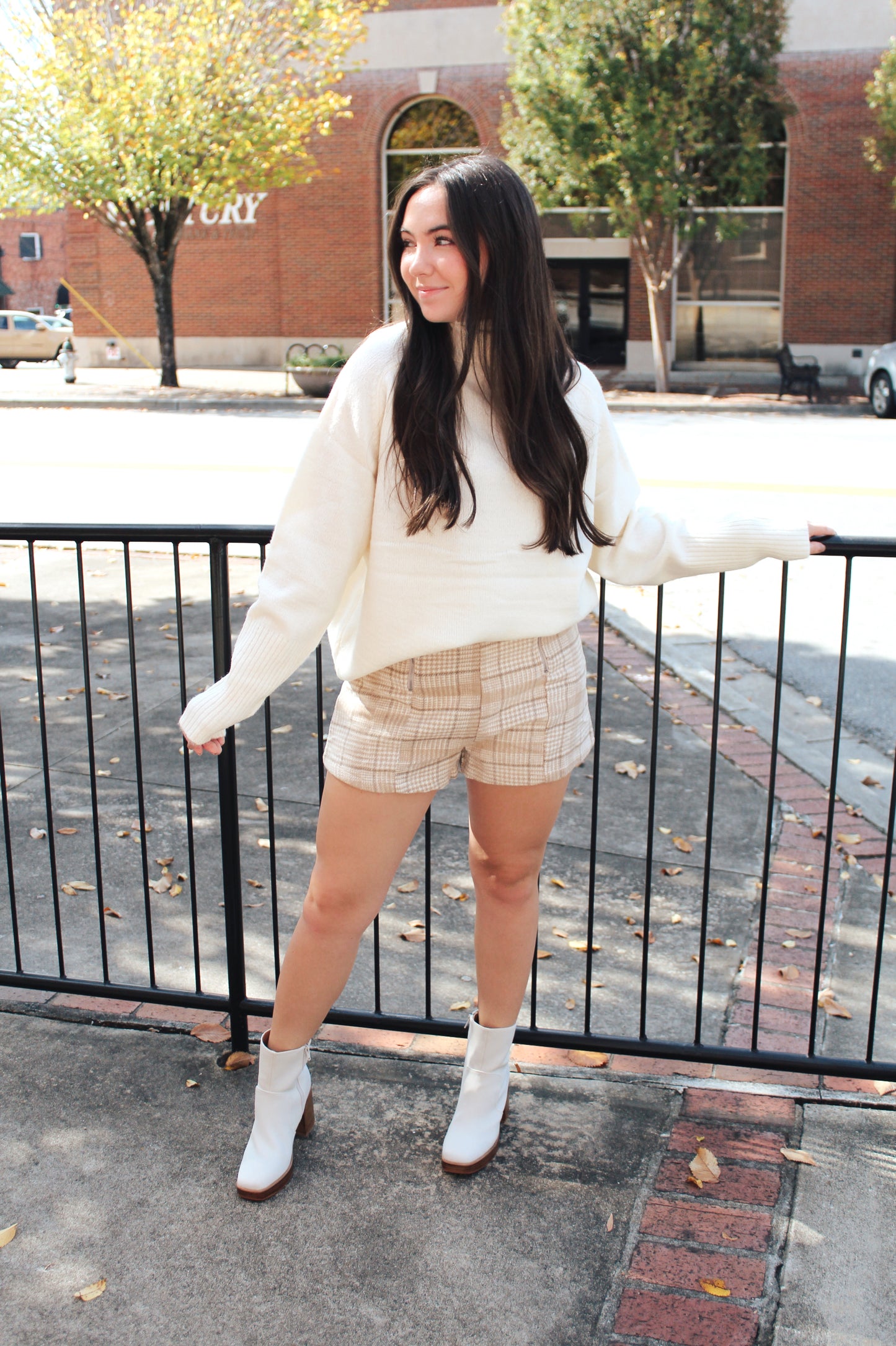 Tan/Cream Plaid Shorts